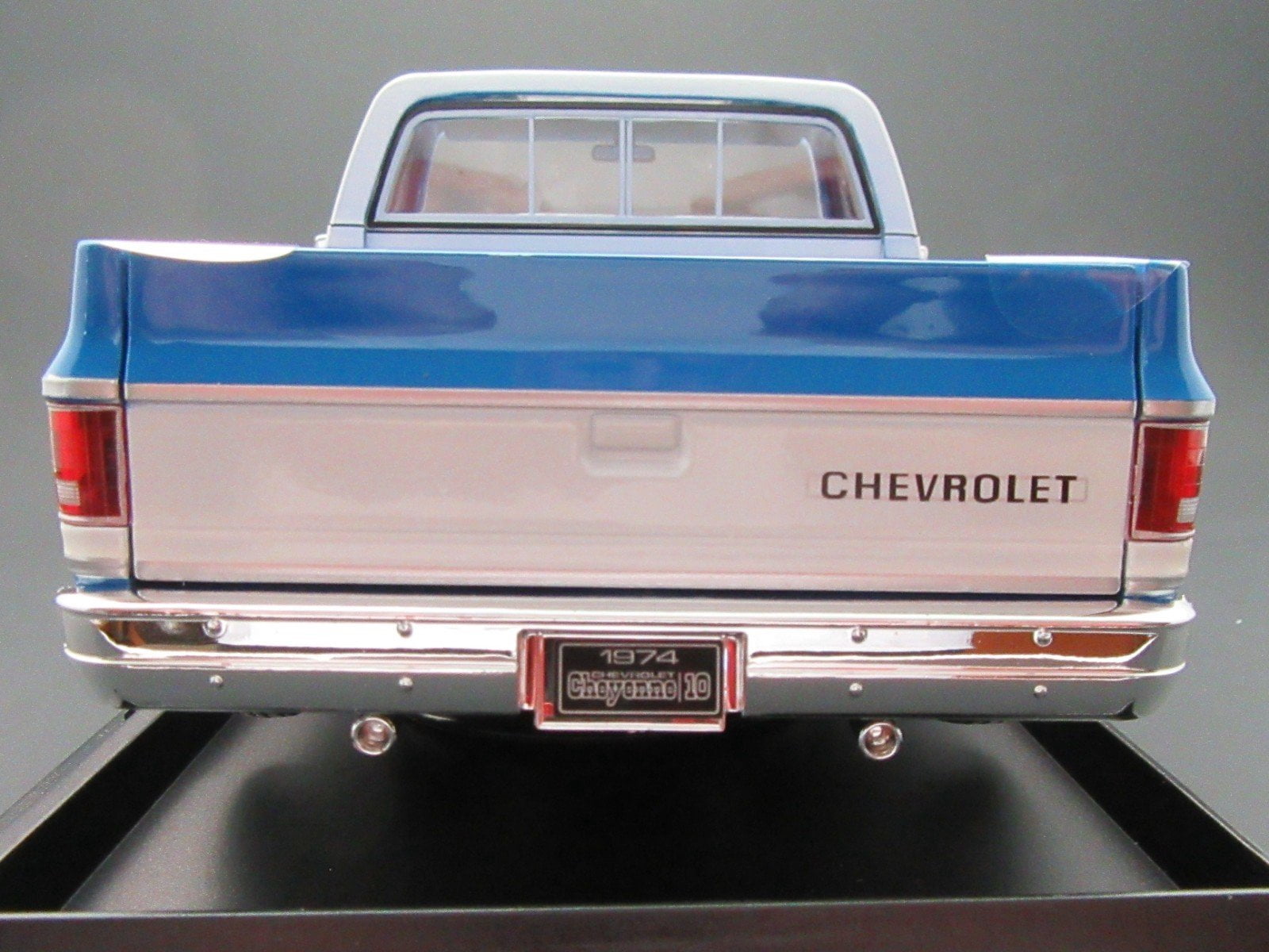 1974 Chevrolet C10 Cheyenne Super Pickup Truck Blue and White "Special Edition" Series 1/18 Diecast Model Car by Maisto