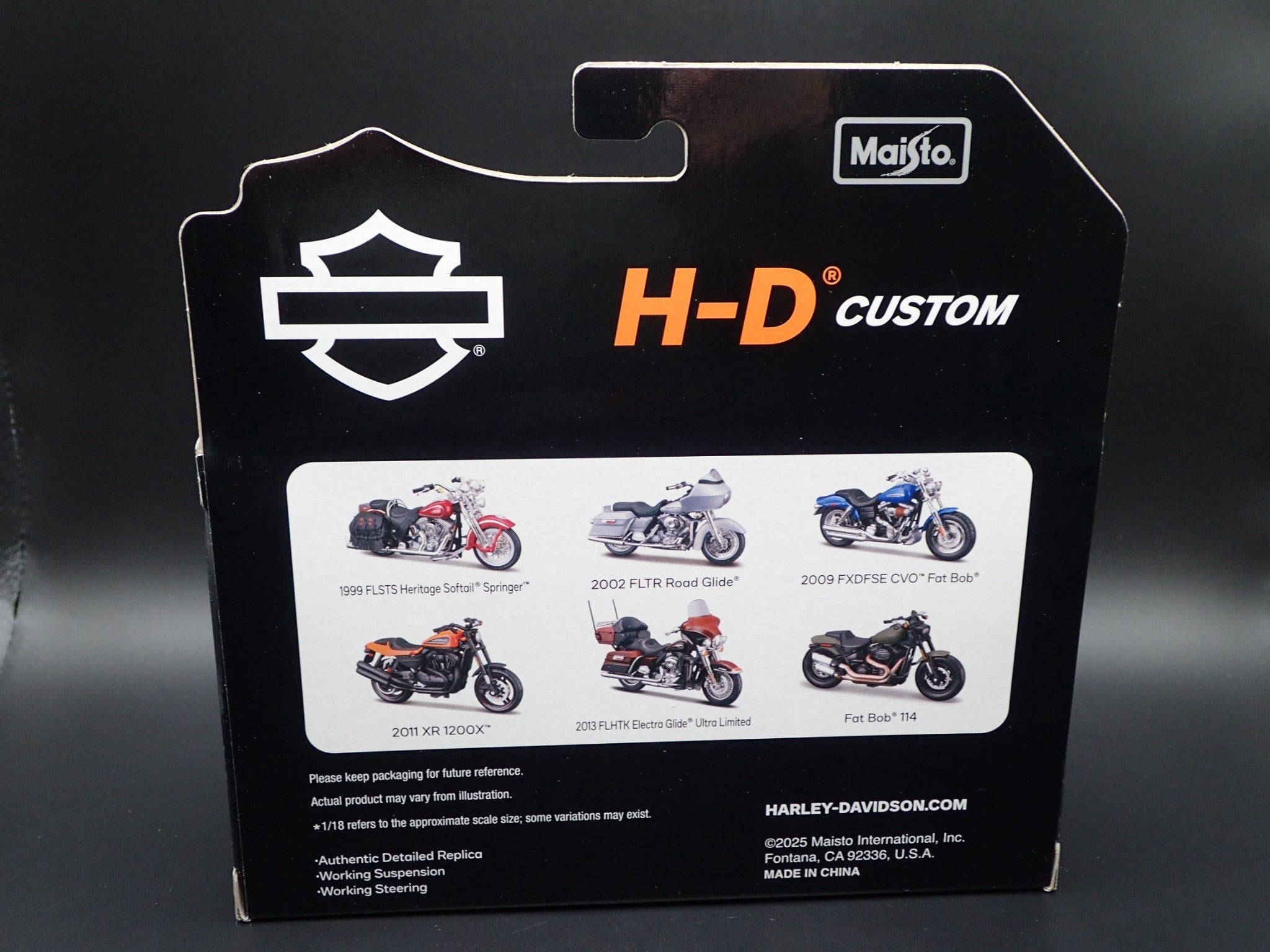2009 09 FXDFSE CVO FAT BOB HARLEY DAVIDSON MOTORCYCLE MAISTO SERIES 42 1/18 BIKE