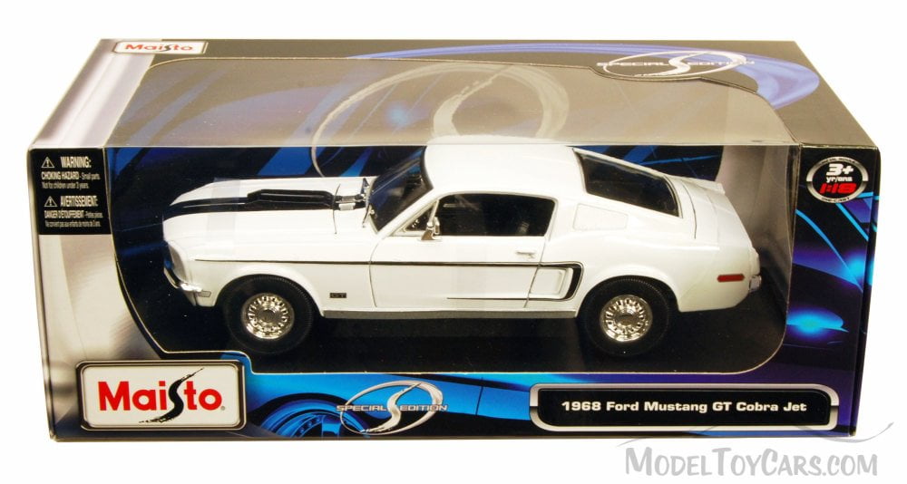1968 Ford Mustang GT Cobra, White - Maisto 31167 - 1/18 Scale Diecast Model Toy Car