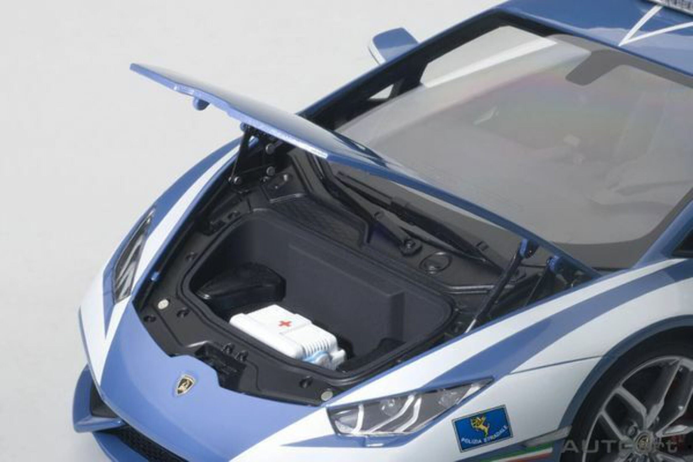 Autoart 74609 Lamborghini Huracan LP610 Police 1-18 Scale Model Car