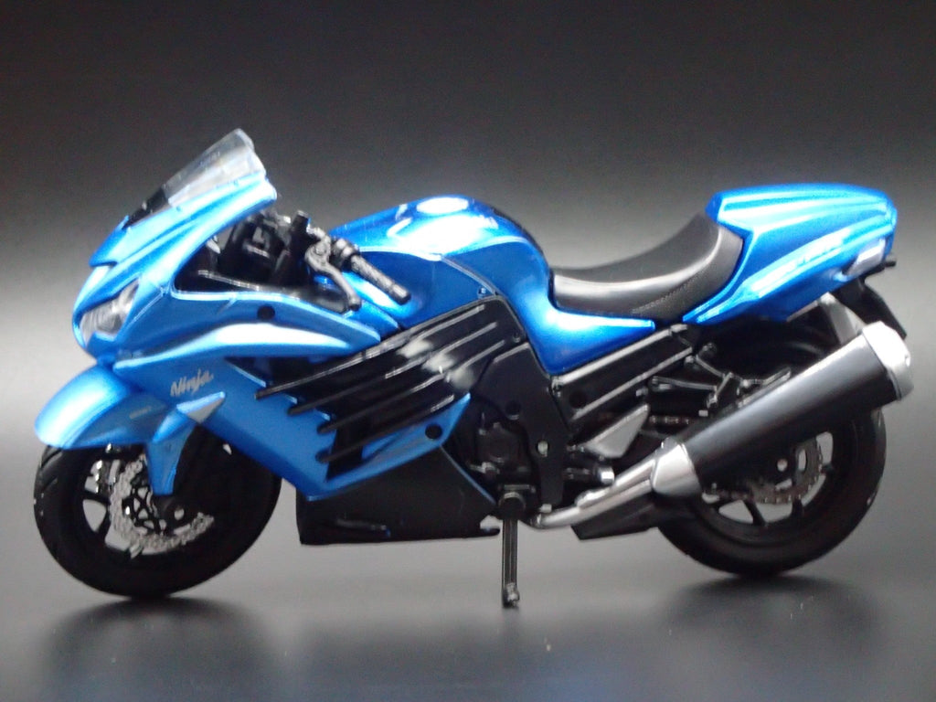 Open Box KAWASAKI NINJA ZX 14R BIKE MOTORCYCLE BLUE 1/18 SCALE DIORAMA DIECAST MODEL BIKE