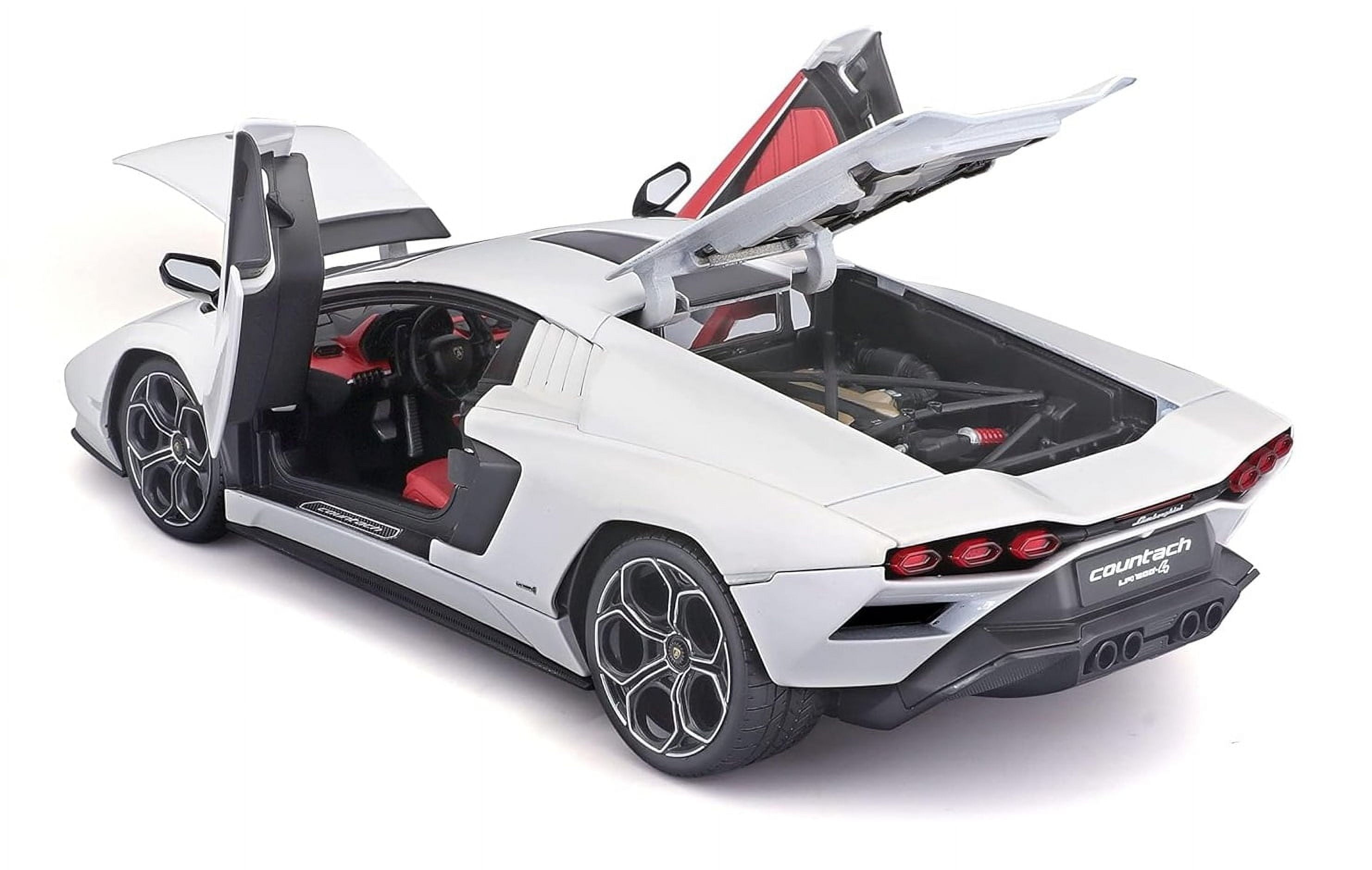 2022 Lamborghini Countach LPI 800-4 ~ White ~ 1:18 Metal Die Cast Car ~ Maisto