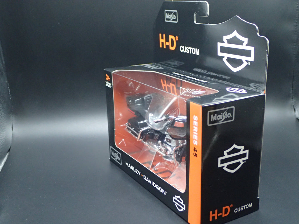 1988 FLT TOUR GLIDE HARLEY DAVIDSON MOTORCYCLE SERIES 45 1/18 DIECAST MODEL
