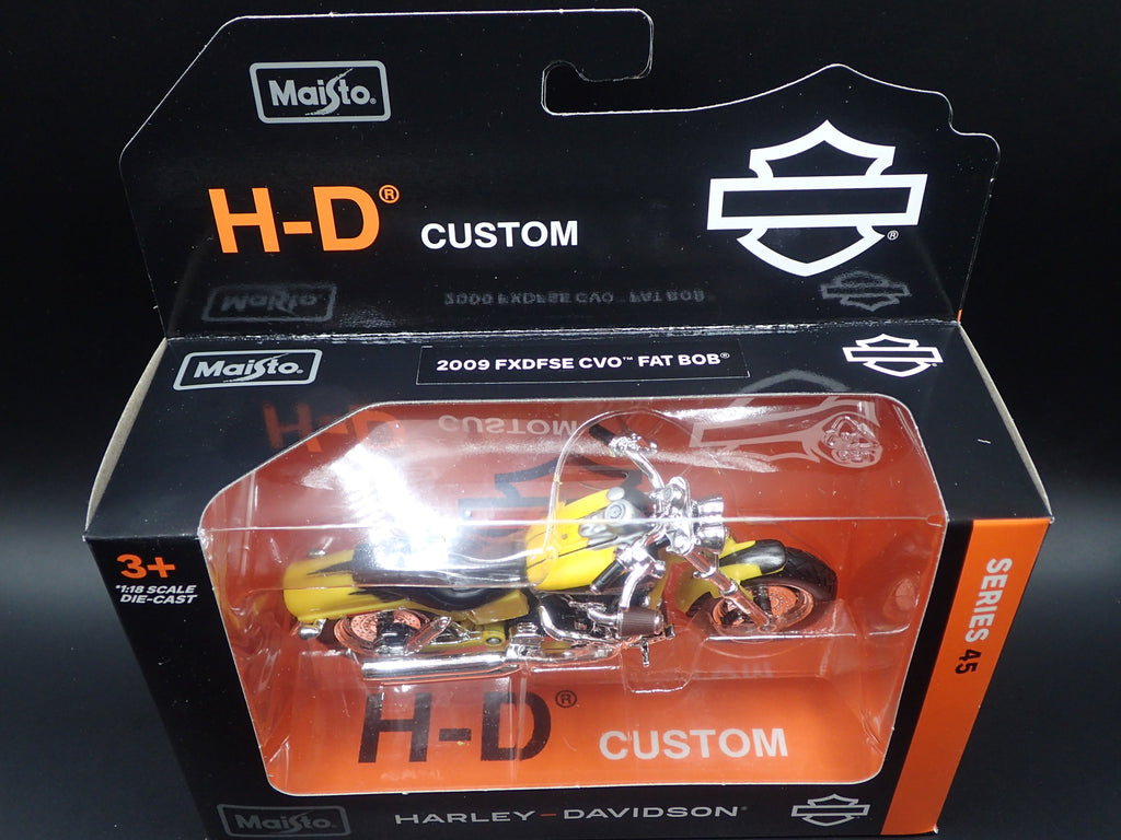 2009 09 FXDFSE CVO FAT BOB HARLEY DAVIDSON MOTORCYCLE MAISTO SERIES 45 1/18 BIKE