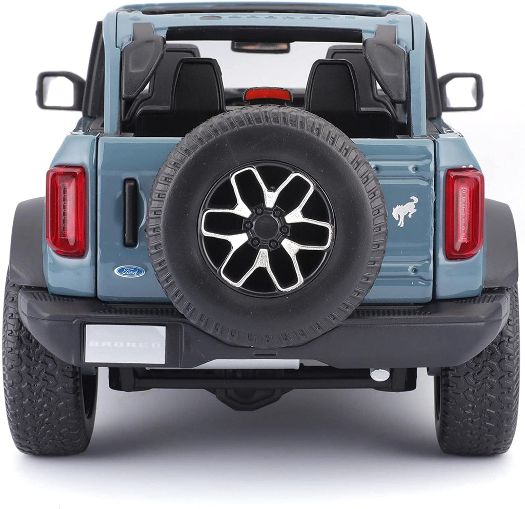 2021 Ford Bronco Badlands Blue "Special Edition" 1/18 Diecast Model Car by Maisto