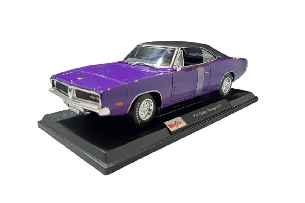 1969 Dodge Charger R/T, Purple - Maisto 31387PR - 1/18 scale Diecast Model Toy Car