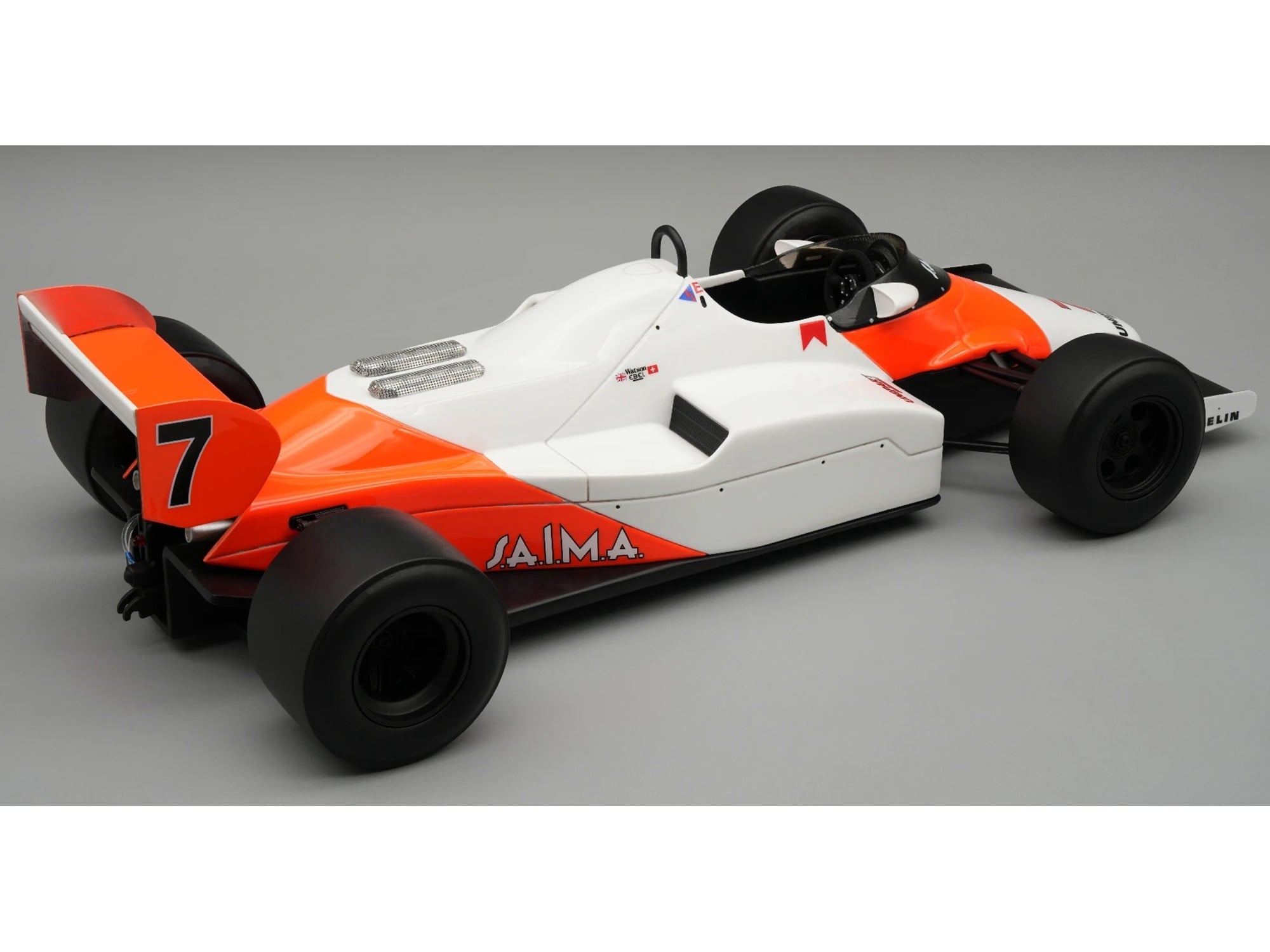 McLaren MP4/1C #7 Winner F1 "United States GP West" (1983) with Display Case "Mythos Series" 1/18 Model Car by Tecnomodel