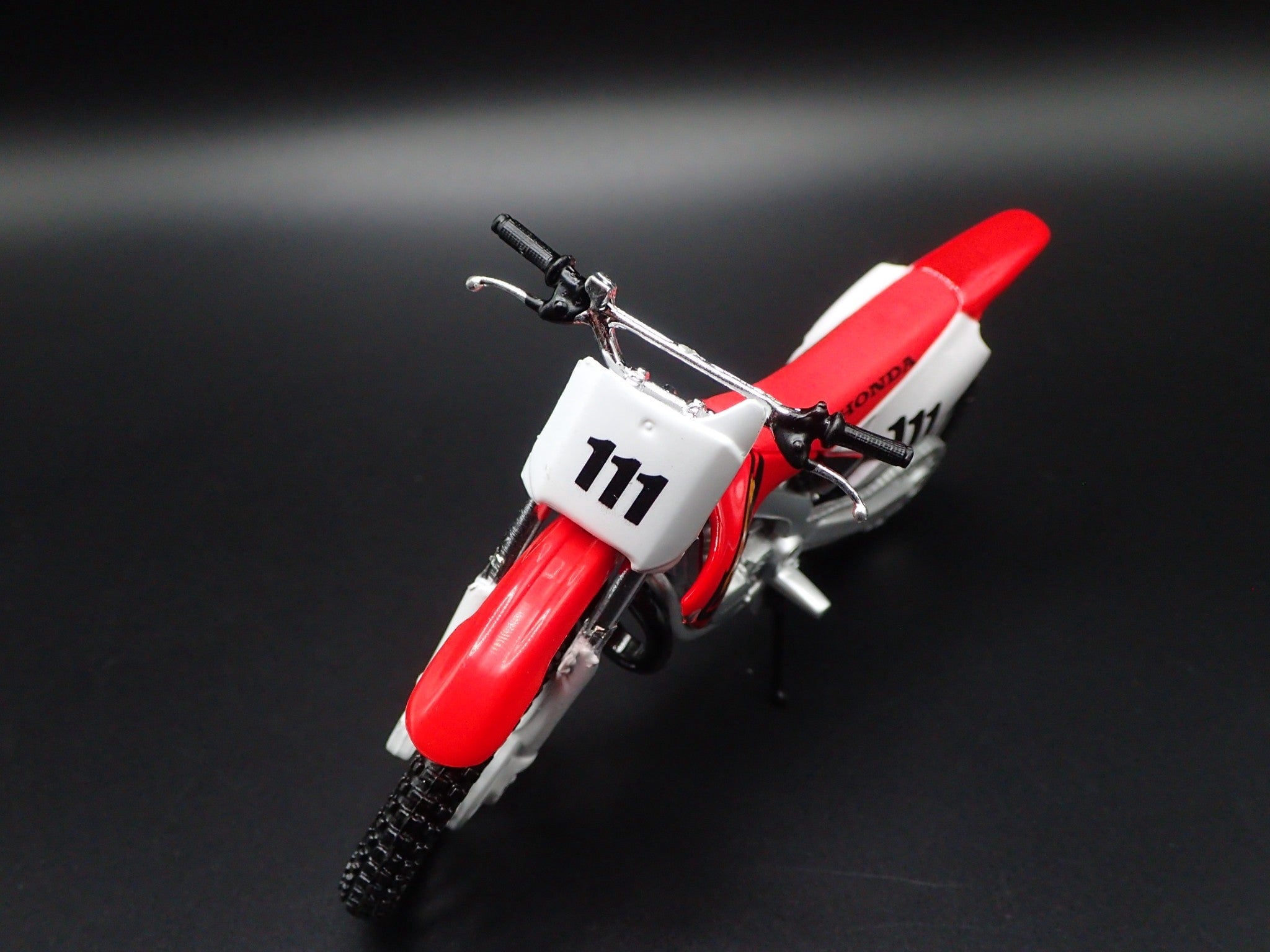 Open Box HONDA CR250R DIRT BIKE MOTORCYCLE RED 1/18 SCALE DIORAMA DIECAST MODEL BIKE