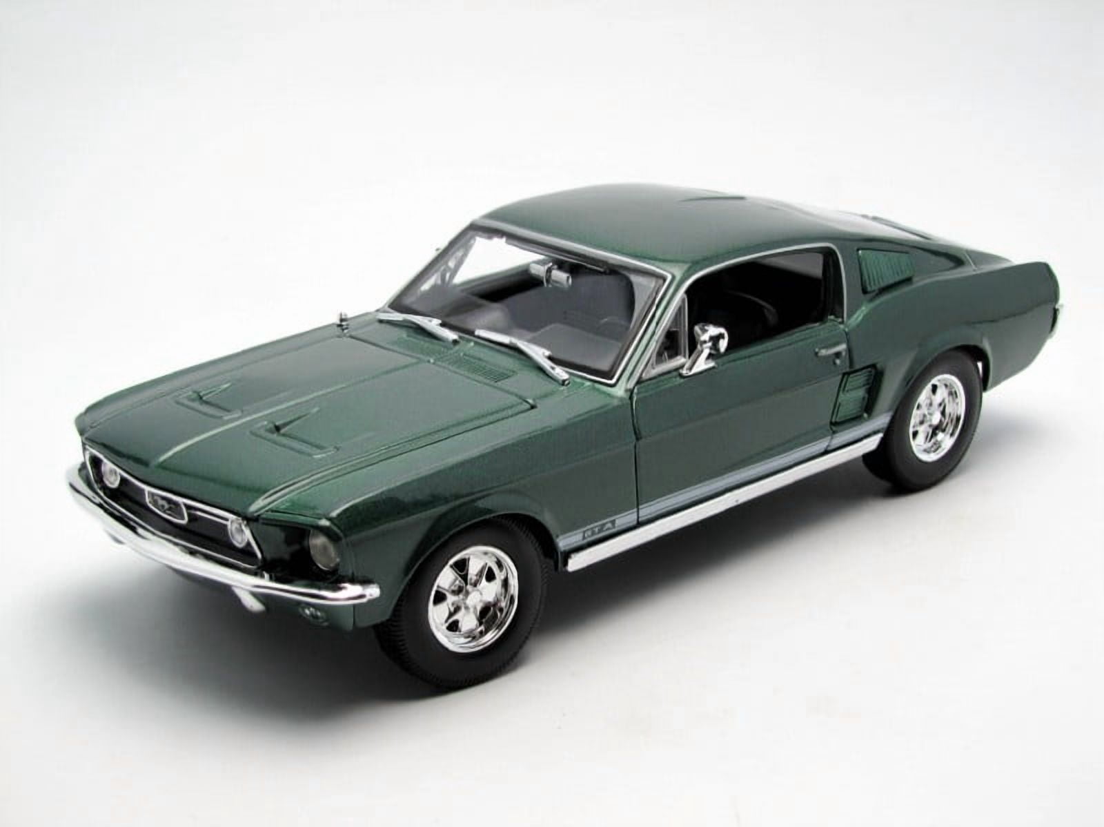MAISTO 1/18 - FORD Mustang Fastback - 1967