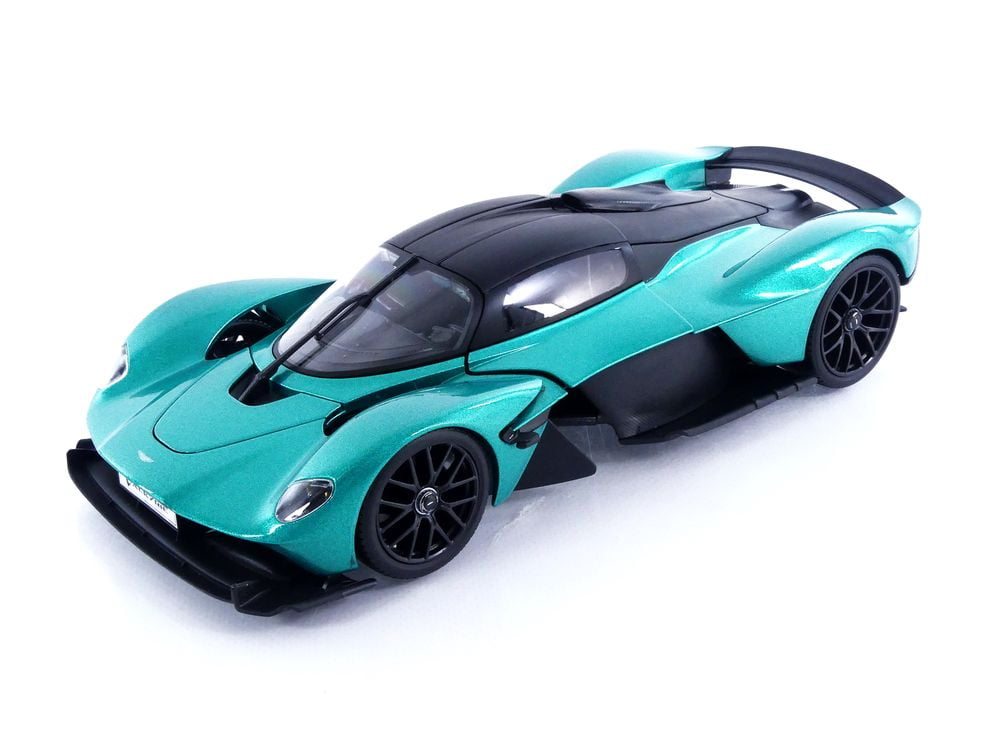 Maisto 2022 Aston Martin Valkyrie Green 1:18