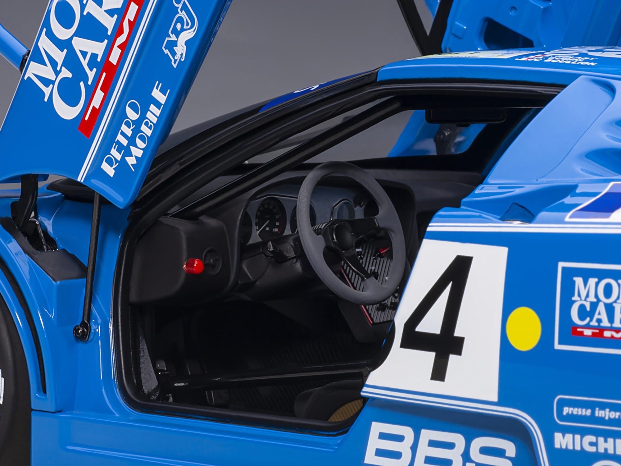 Autoart 89417 1-18 Scale Bugatti Eb110 No.34 Alain Cudini Eric Helary Jean Christophe Boullion 24 Hours of Le Mans Model Car
