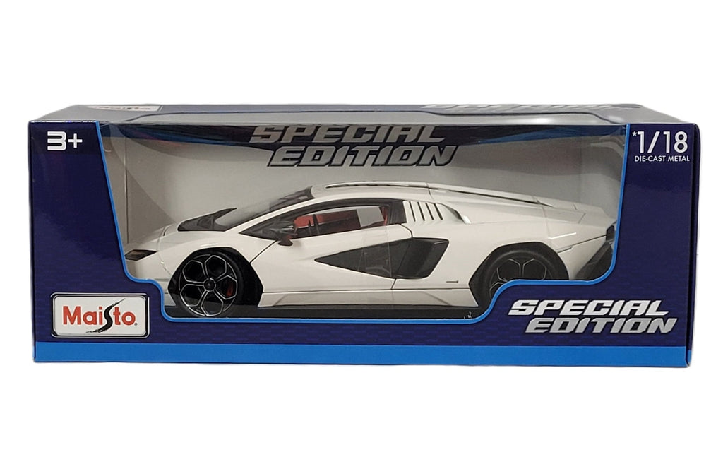 2022 Lamborghini Countach LPI 800-4 ~ White ~ 1:18 Metal Die Cast Car ~ Maisto