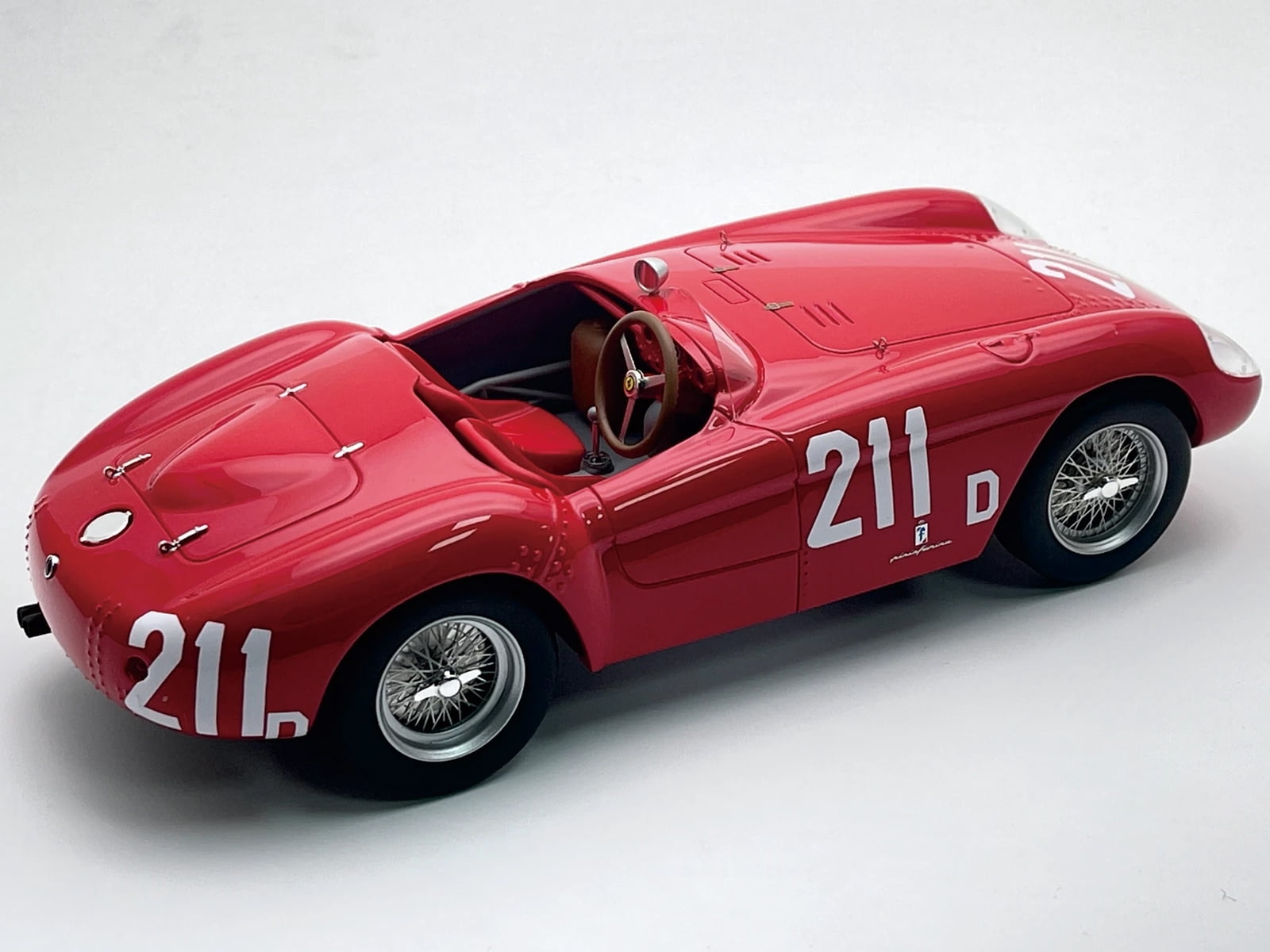 Ferrari 500 Mondial #211 2nd Place "Sacramento Road Races" (1956) with Display Case Ltd Ed 1/18 Model Car by Tecnomodel.