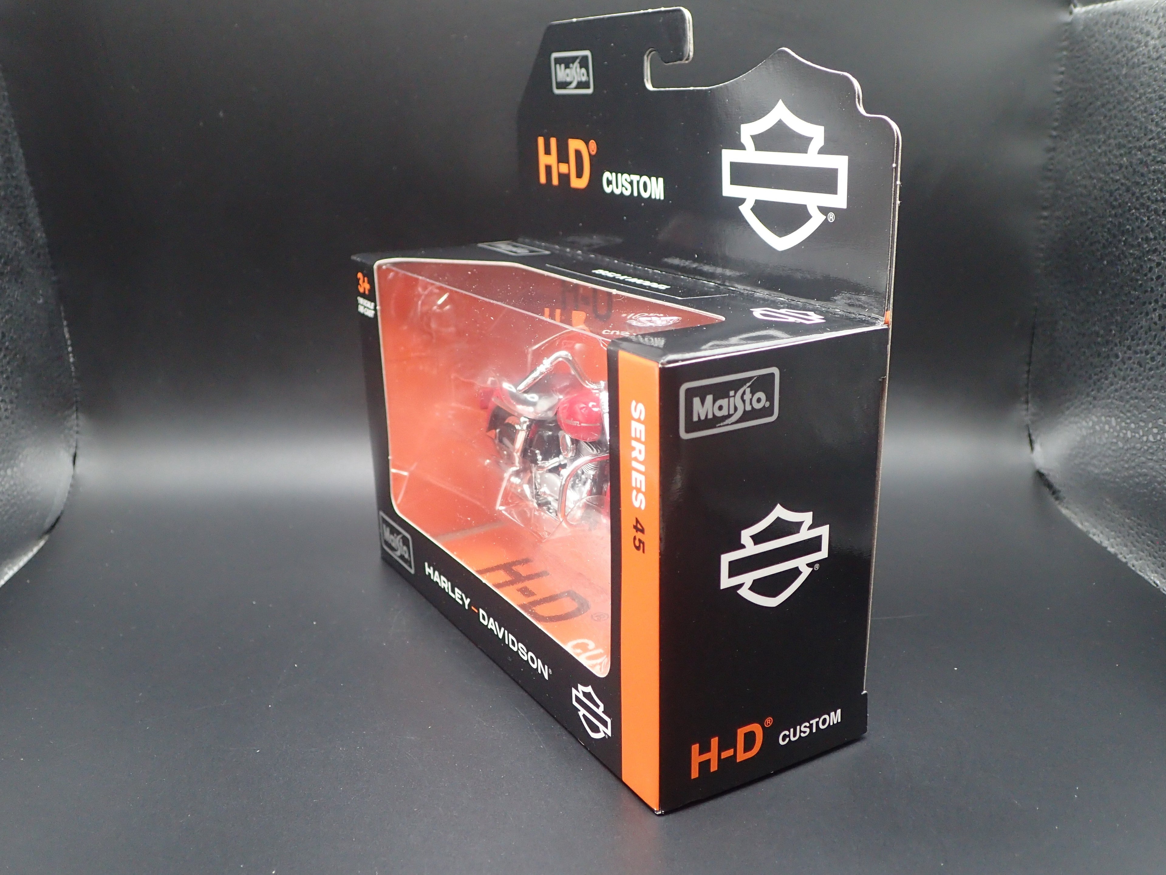 1952 52 K MODEL HARLEY DAVIDSON MOTORCYCLE MAISTO SERIES 45 1/18 MODEL BIKE