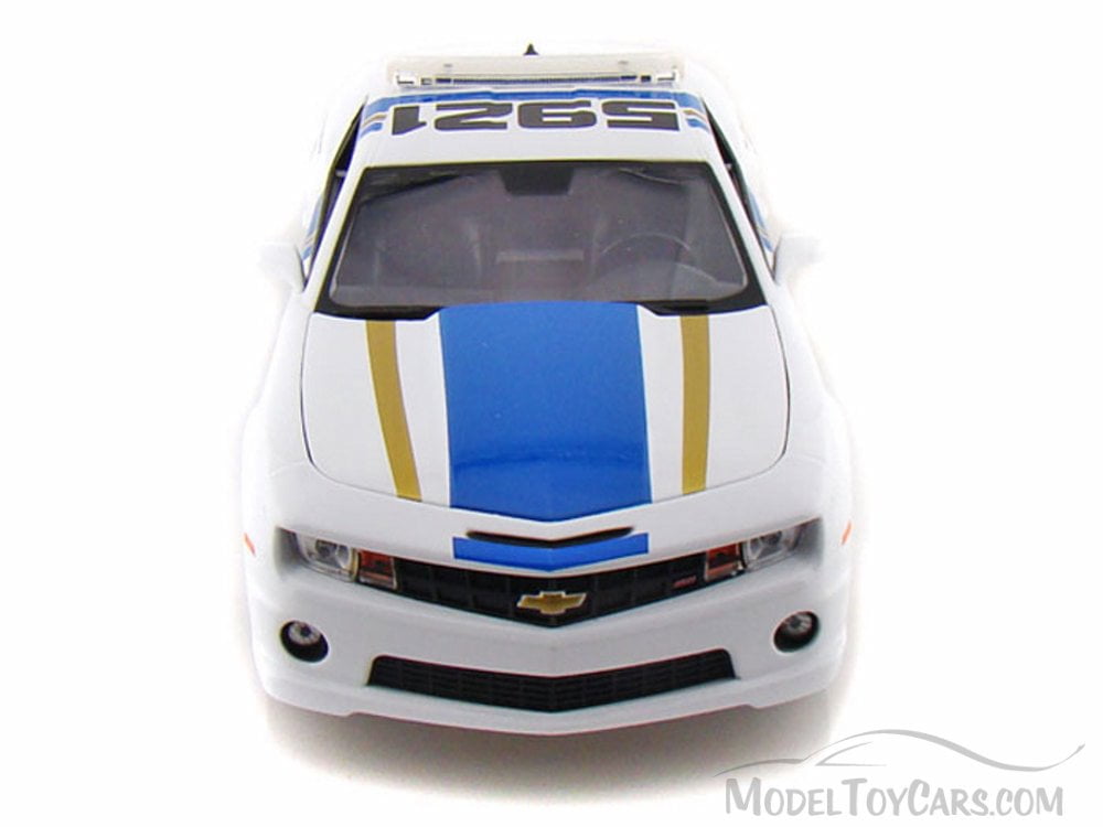 Chevy Camaro SS RS Police Car, White - Maisto 31161 - 1/18 Scale Diecast Model Toy Car